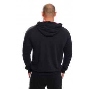 Мъжки суитшърт от мека и топла материя, подходящ за ежедневието.